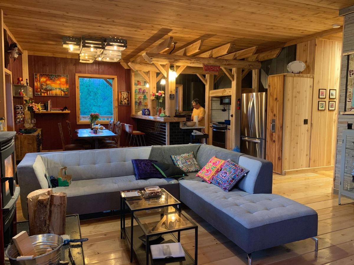 Ldr Lodge - Last Dollar Ranch Smithers Buitenkant foto